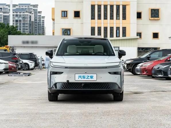 Новый Toyota bZ3X 2026 года, цена 3 199 000 рублей, внедорожник, Автокод Объявления