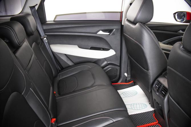 Chevrolet Captiva II с пробегом 2022 года, цена 2 149 000 рублей, 37000 км, внедорожник, Автокод Объявления