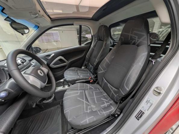 Smart Fortwo II с пробегом 2009 года, цена 547 000 рублей, 265172 км, хэтчбек, Автокод Объявления