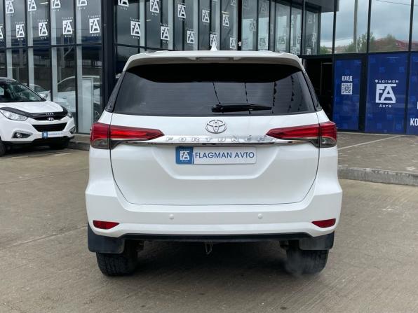 Toyota Fortuner II с пробегом 2019 года, цена 2 850 000 рублей, 45000 км, внедорожник, Автокод Объявления