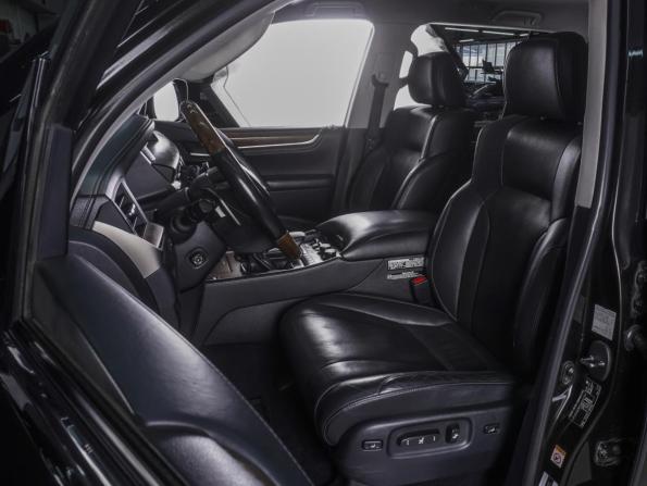 Lexus LX III Рестайлинг 2 с пробегом 2015 года, цена 6 050 000 рублей, 151154 км, внедорожник, Автокод Объявления