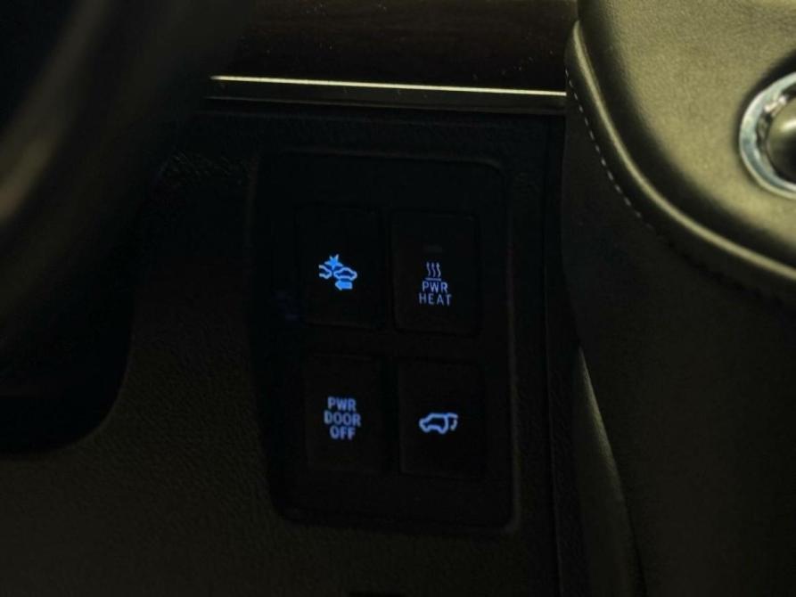 Toyota Land Cruiser 200 Series Рестайлинг 2 Красноярск  - изображение 21