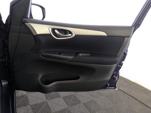 Nissan Tiida II с пробегом 2015 года, цена 1 050 000 рублей, 137295 км, хэтчбек, Автокод Объявления