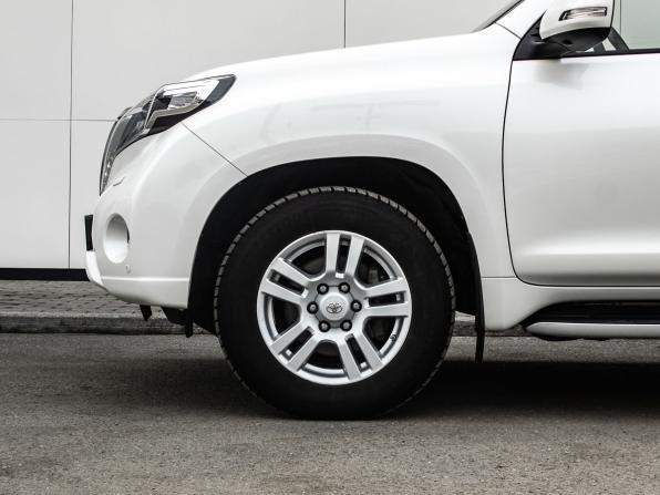 Toyota Land Cruiser Prado 150 Series Рестайлинг 2 с пробегом 2017 года, цена 4 900 000 рублей, 92229 км, внедорожник, Автокод Объявления