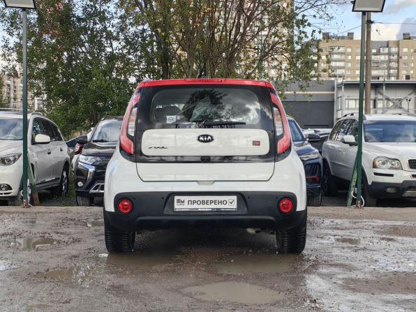 Kia Soul II Рестайлинг с пробегом 2018 года, цена 1 139 000 рублей, 182000 км, хэтчбек, Автокод Объявления