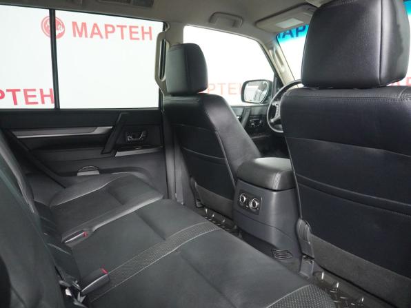 Mitsubishi Pajero IV Рестайлинг 1 с пробегом 2013 года, цена 2 600 000 рублей, 71431 км, внедорожник, Автокод Объявления