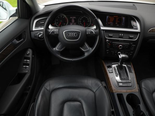 Audi A4 IV (B8) Рестайлинг с пробегом 2014 года, цена 1 549 000 рублей, 118397 км, седан, Автокод Объявления