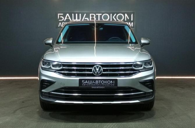 Volkswagen Tiguan II Рестайлинг с пробегом 2021 года, цена 2 800 000 рублей, 151222 км, внедорожник, Автокод Объявления