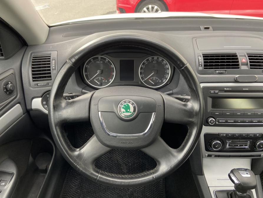 Skoda Octavia II (A5) Рестайлинг Москва  - изображение 15