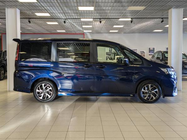 Honda Stepwgn V Рестайлинг с пробегом 2019 года, цена 2 350 000 рублей, 117000 км, минивэн, Автокод Объявления