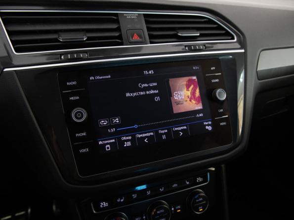 Volkswagen Tiguan II с пробегом 2019 года, цена 2 699 000 рублей, 124816 км, внедорожник, Автокод Объявления