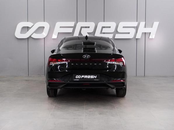 Hyundai Elantra VII (CN7) с пробегом 2021 года, цена 2 069 000 рублей, 114977 км, седан, Автокод Объявления
