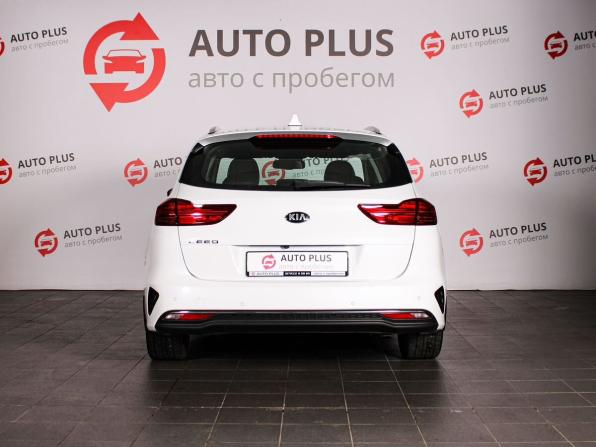 Kia Ceed III с пробегом 2021 года, цена 1 765 000 рублей, 109300 км, универсал, Автокод Объявления