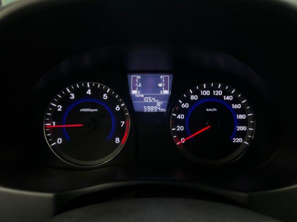 Hyundai Solaris I Рестайлинг с пробегом 2015 года, цена 1 030 000 рублей, 59810 км, седан, Автокод Объявления