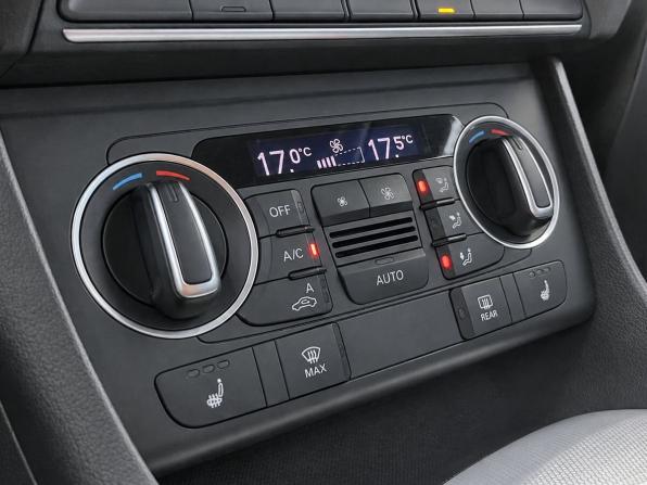 Audi Q3 I (8U) Рестайлинг с пробегом 2015 года, цена 2 149 000 рублей, 135140 км, внедорожник, Автокод Объявления