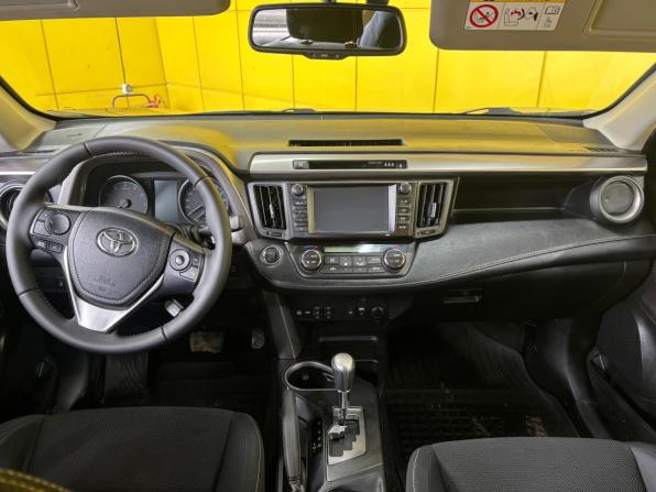 Toyota RAV4 IV (XA40) Рестайлинг с пробегом 2018 года, цена 2 349 000 рублей, 184000 км, внедорожник, Автокод Объявления
