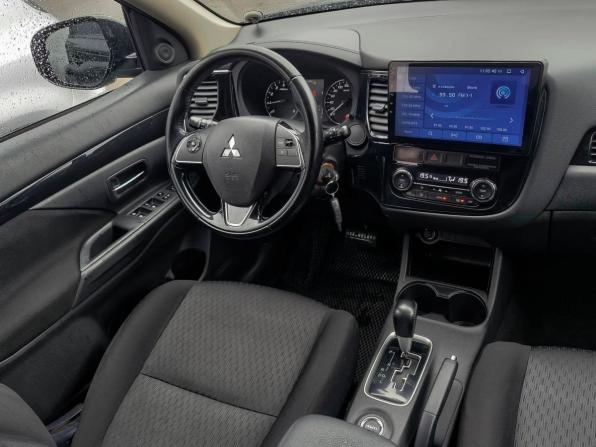 Mitsubishi Outlander III Рестайлинг 2 с пробегом 2015 года, цена 1 709 000 рублей, 201782 км, внедорожник, Автокод Объявления