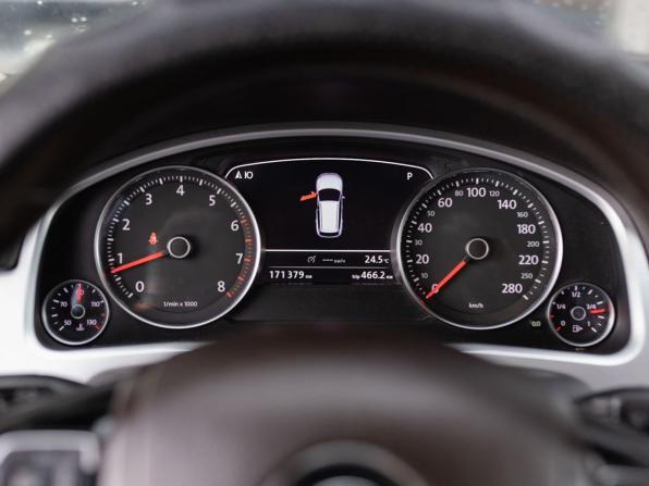 Volkswagen Touareg II с пробегом 2011 года, цена 1 850 000 рублей, 171377 км, внедорожник, Автокод Объявления
