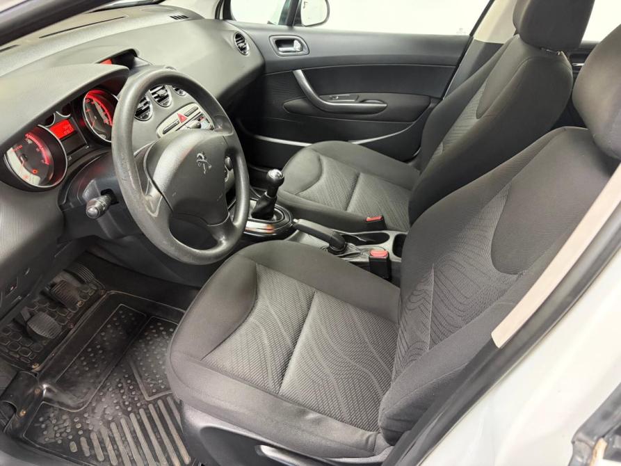 Peugeot 408 I Киров  - изображение 8