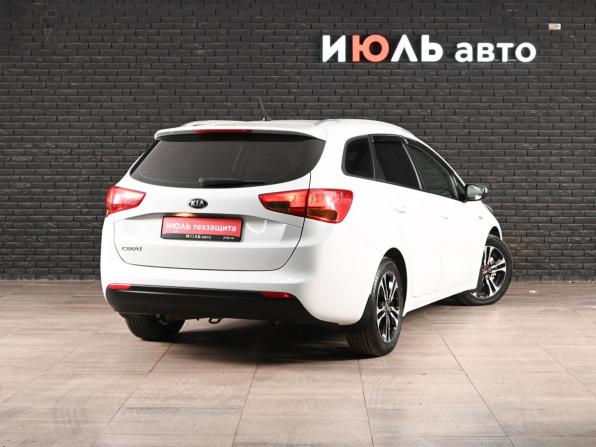 Kia Ceed II Рестайлинг с пробегом 2015 года, цена 1 180 000 рублей, 204553 км, универсал, Автокод Объявления