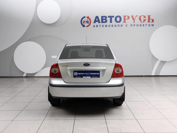 Ford Focus II с пробегом 2005 года, цена 349 000 рублей, 272150 км, седан, Автокод Объявления