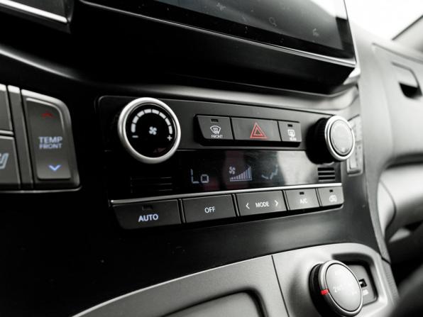 Hyundai Grand Starex I Рестайлинг с пробегом 2017 года, цена 2 650 000 рублей, 144259 км, минивэн, Автокод Объявления