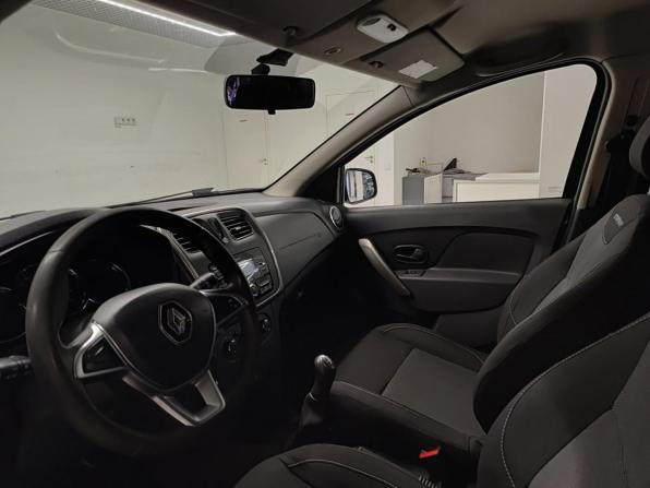 Renault Sandero II Рестайлинг с пробегом 2019 года, цена 1 140 000 рублей, 193266 км, хэтчбек, Автокод Объявления