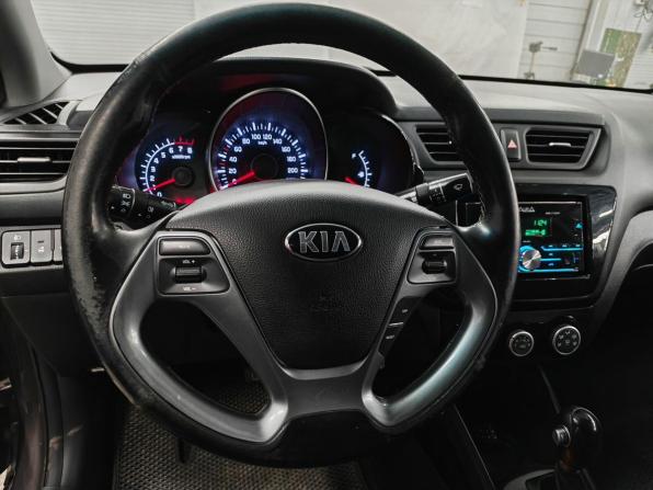 Kia Rio III Рестайлинг с пробегом 2015 года, цена 890 000 рублей, 215428 км, седан, Автокод Объявления