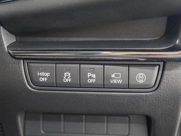 Mazda 3 IV (BP) с пробегом 2021 года, цена 1 910 000 рублей, 6450 км, хэтчбек, Автокод Объявления