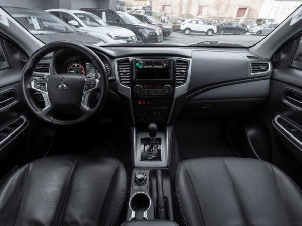 Mitsubishi L200 V Рестайлинг с пробегом 2023 года, цена 3 660 000 рублей, 81198 км, пикап, Автокод Объявления