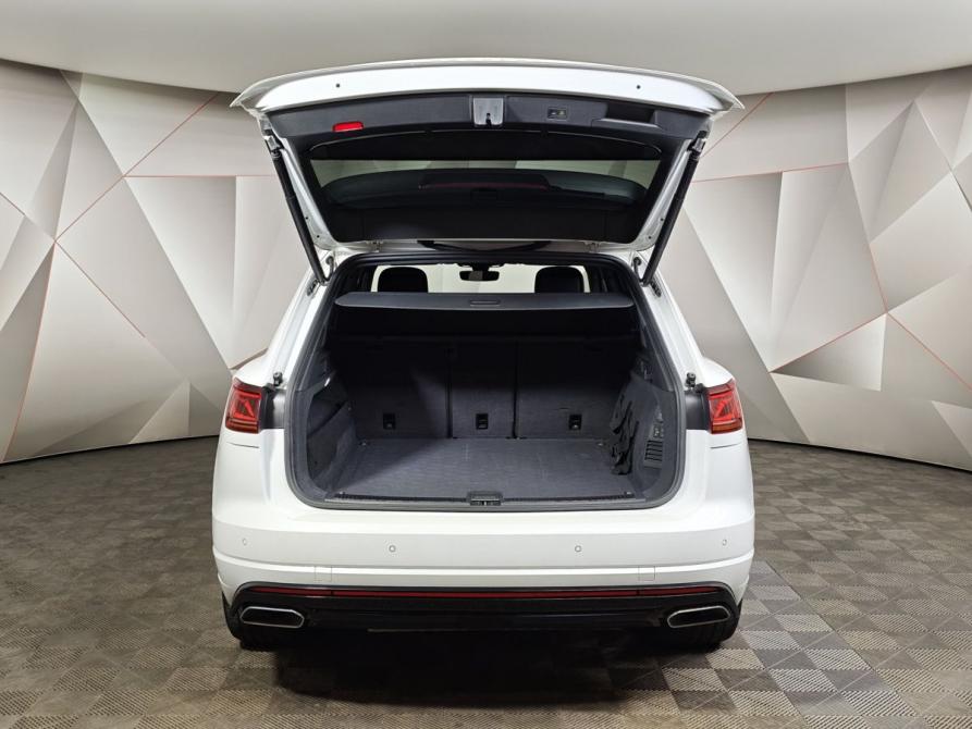 Volkswagen Touareg III Москва  - изображение 12
