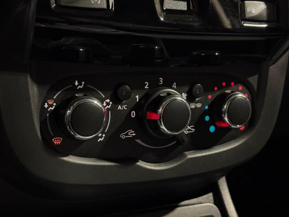 Renault Duster I Рестайлинг с пробегом 2015 года, цена 1 330 000 рублей, 128359 км, внедорожник, Автокод Объявления
