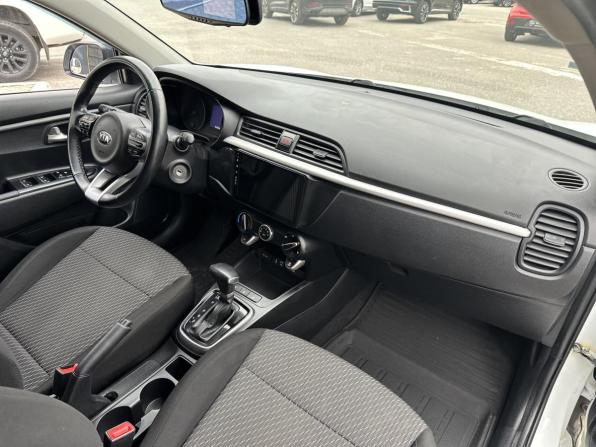 Kia Rio IV с пробегом 2017 года, цена 970 000 рублей, 96365 км, хэтчбек, Автокод Объявления