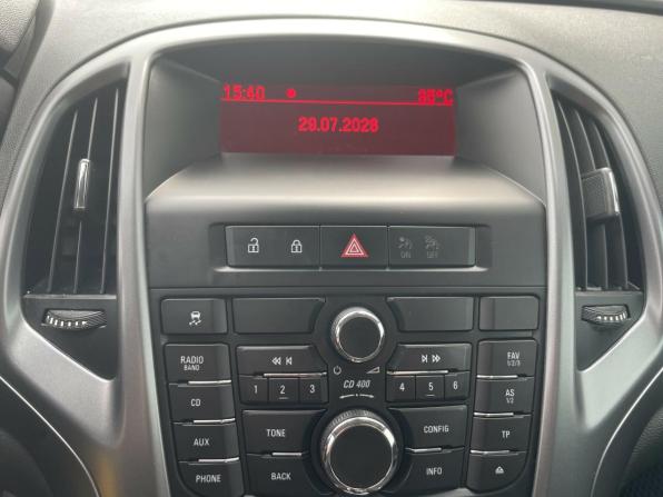 Opel Astra J Рестайлинг с пробегом 2013 года, цена 656 000 рублей, 215369 км, хэтчбек, Автокод Объявления