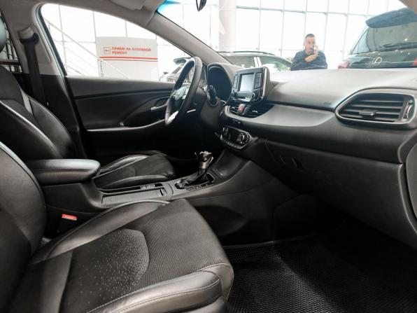 Hyundai i30 III с пробегом 2017 года, цена 1 470 000 рублей, 144265 км, хэтчбек, Автокод Объявления