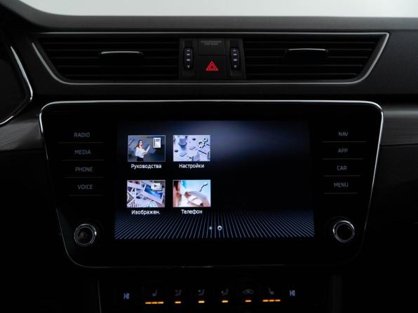 Skoda Superb III Рестайлинг с пробегом 2021 года, цена 2 050 077 рублей, 247188 км, лифтбек, Автокод Объявления