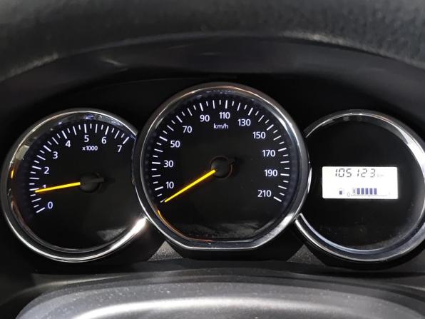 Renault Logan II с пробегом 2015 года, цена 716 000 рублей, 105122 км, седан, Автокод Объявления