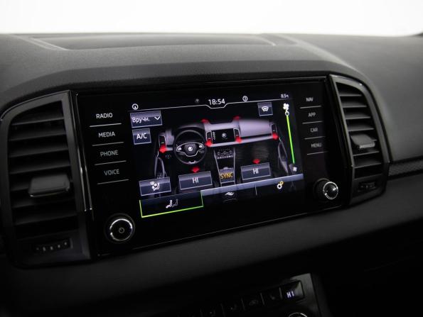 Skoda Karoq I с пробегом 2021 года, цена 2 049 000 рублей, 118685 км, внедорожник, Автокод Объявления