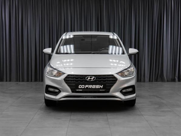 Hyundai Solaris II с пробегом 2018 года, цена 1 239 000 рублей, 193437 км, седан, Автокод Объявления