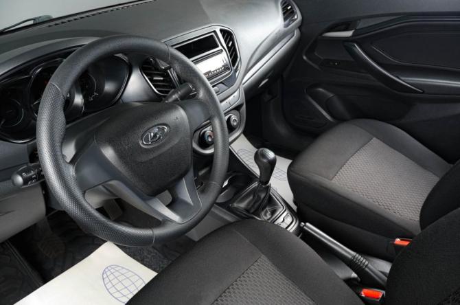 Lada (ВАЗ) Vesta I с пробегом 2017 года, цена 949 000 рублей, 100000 км, седан, Автокод Объявления