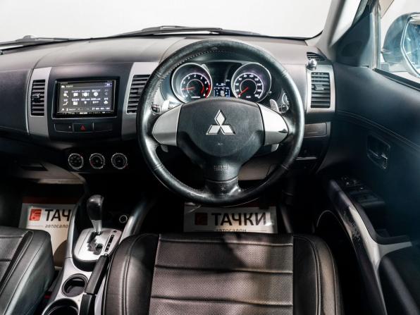 Mitsubishi Outlander II Рестайлинг с пробегом 2010 года, цена 1 100 000 рублей, 234938 км, внедорожник, Автокод Объявления