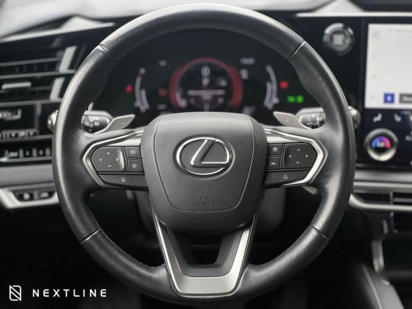 Lexus RX V с пробегом 2023 года, цена 8 390 000 рублей, 44335 км, внедорожник, Автокод Объявления
