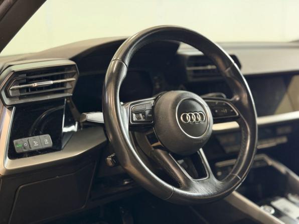 Audi A3 IV (8Y) с пробегом 2021 года, цена 1 722 000 рублей, 185573 км, седан, Автокод Объявления