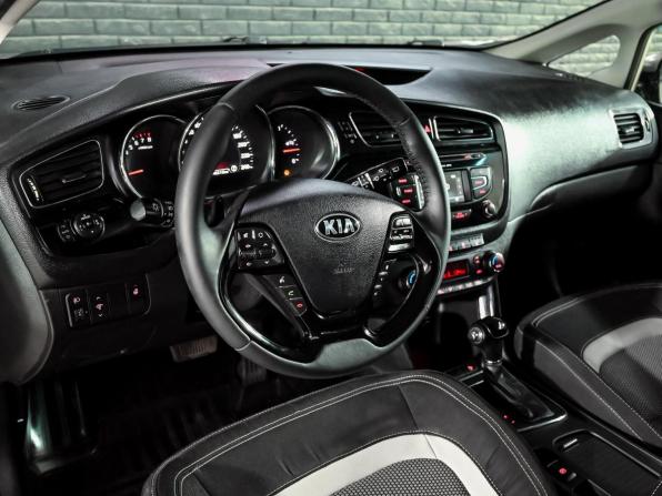 Kia Ceed II с пробегом 2013 года, цена 1 200 000 рублей, 146190 км, универсал, Автокод Объявления