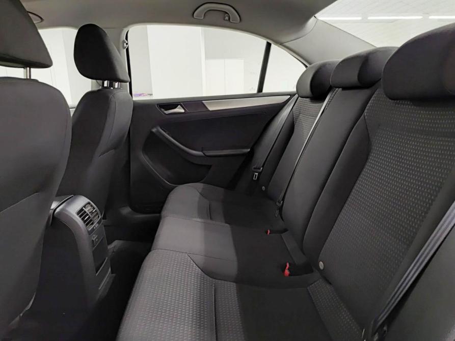 Volkswagen Jetta VI Рестайлинг Казань  - изображение 15