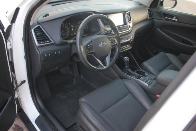 Hyundai Tucson III с пробегом 2016 года, цена 1 900 000 рублей, 150000 км, внедорожник, Автокод Объявления