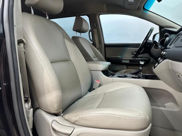 Kia Carnival III с пробегом 2018 года, цена 2 770 000 рублей, 111200 км, минивэн, Автокод Объявления
