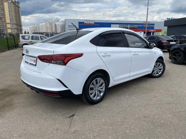 Hyundai Solaris II Рестайлинг с пробегом 2021 года, цена 1 295 000 рублей, 81763 км, седан, Автокод Объявления