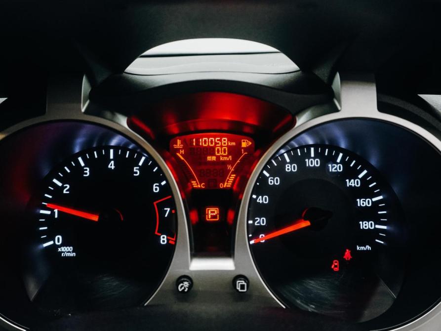 Nissan Juke I Рестайлинг Красноярск  - изображение 19