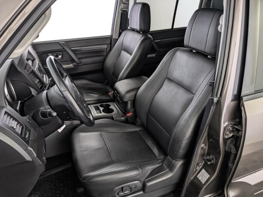 Mitsubishi Pajero IV Рестайлинг 1 Москва  - изображение 20